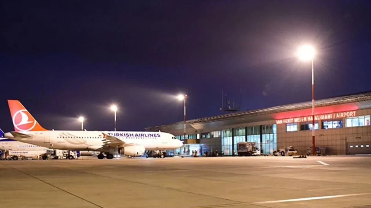 Van Ferit Melen Havalimanı